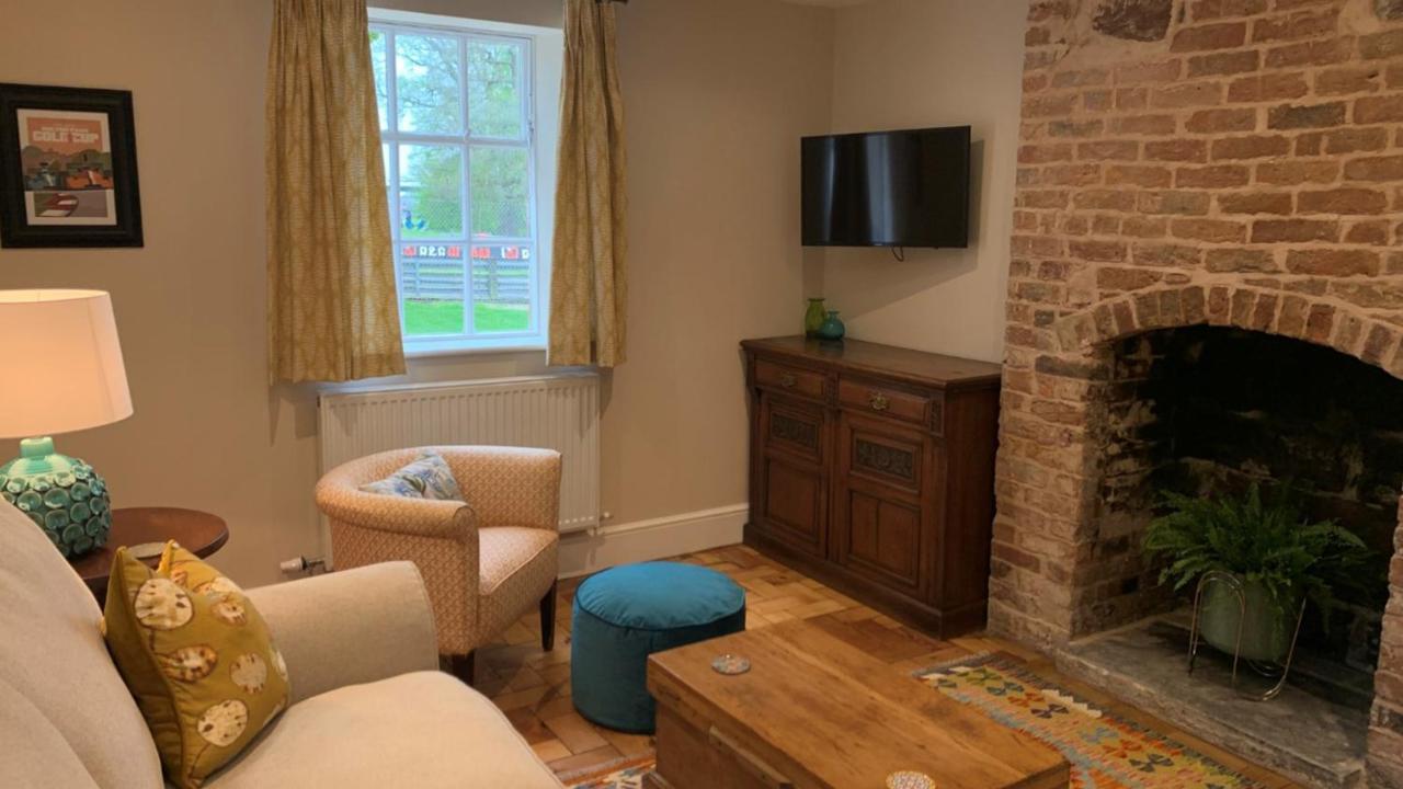 Oulton Park Lodge Little Budworth Esterno foto